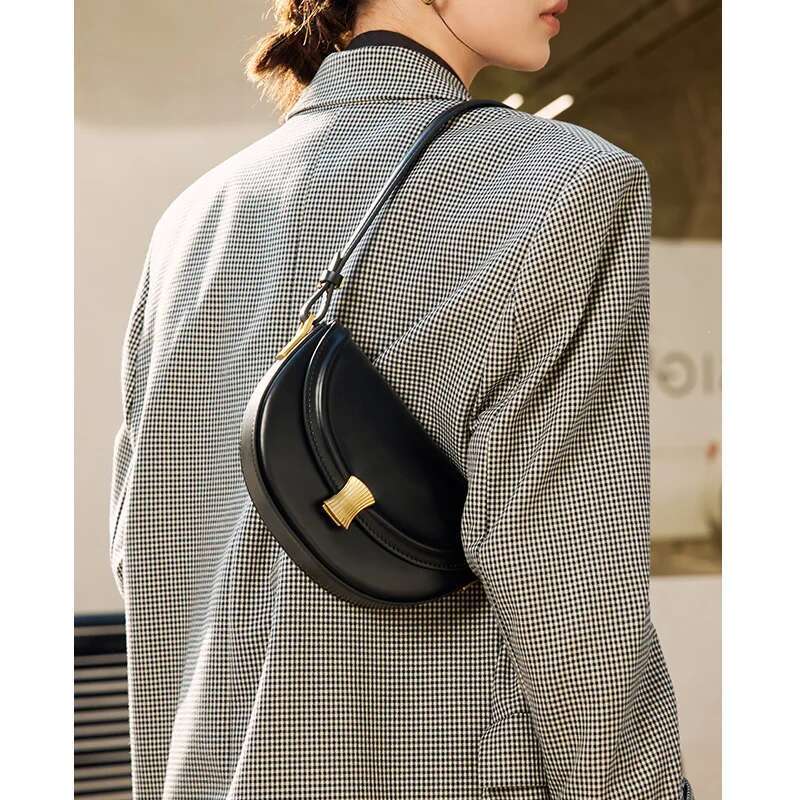 Genuine Leather Half Moon Saddle High Quality Shoulder Bags For Women 2023 Small Messenger Bag Apricot Bolsa Feminina