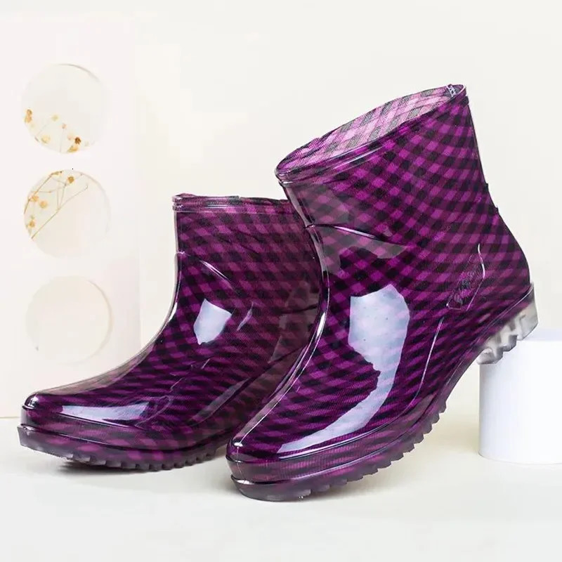 Black Polka Dots Womens Rain Shoes Waterproof And Non-slip Kitchen Work Rubber Shoes Pvc Short Tube Rain Boots Summer Shoes 250317