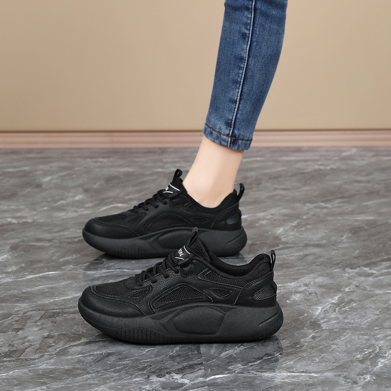 2025 new sports women's spring shock-absorbing running shoes, lightweight soft sole designer, fashionable multifunctional student shoes