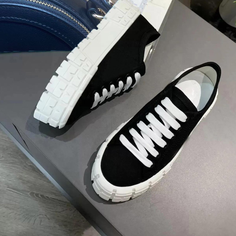 Casual shoes Travel fashion SHoes white Sports Trainers women lace-up sneaker leather cloth gym Flat bottom designer shoe platform lady sneakers size 35-39-41 With box