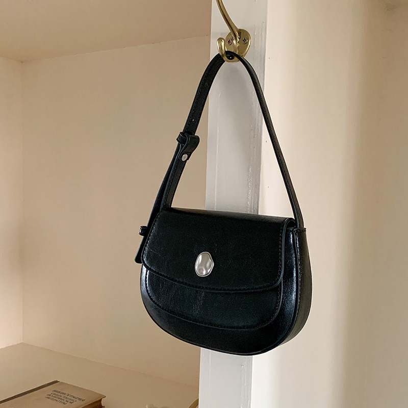 Simple Niche Style Solid Colored Shoulder Bag Classic Retro Design Messenger Bag