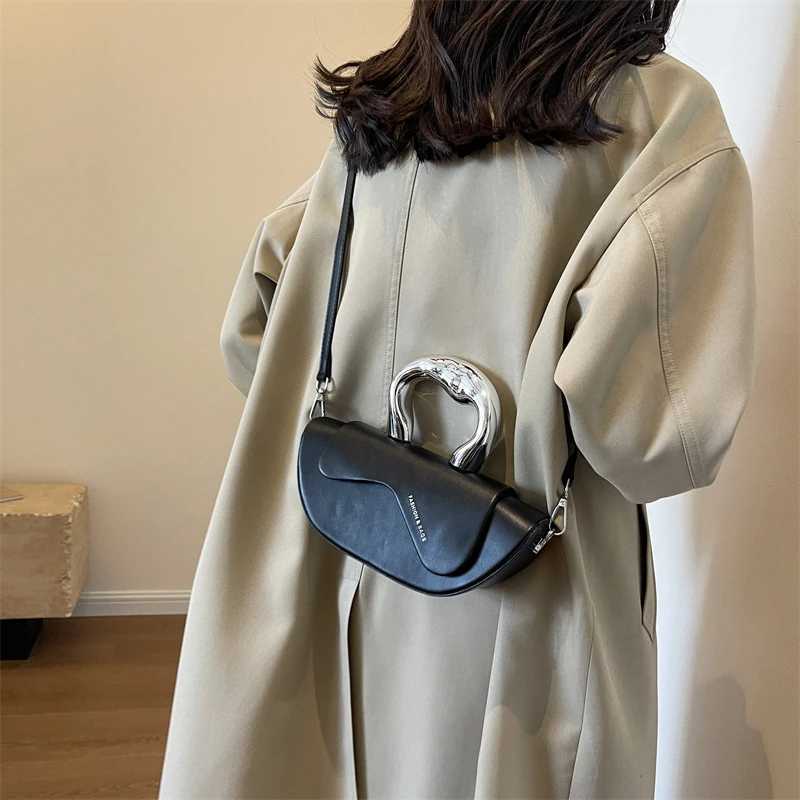 Klein Blue Crossbody Bags Womens Luxury Designer Saddle Bag High Quality Pu Leather Handbag Womens Bag Silver Short Handbag Y250320