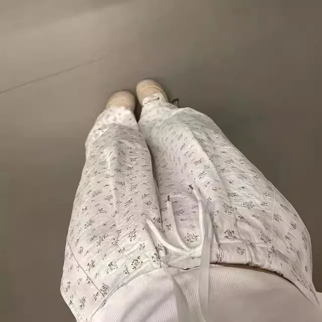 Retro style high waisted loose casual womens sports pants for summer 2025 American floral commodity white 250320
