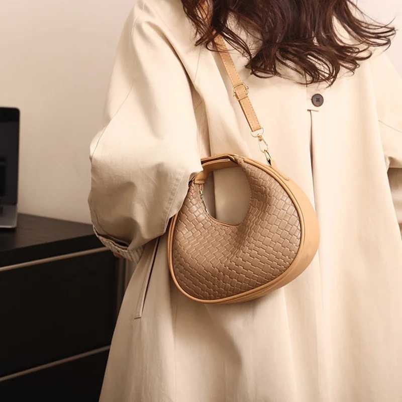PU leather shoulder bag fashionable solid color checkered cross body bag mini bag fashionable luxury designer handbag Y250320