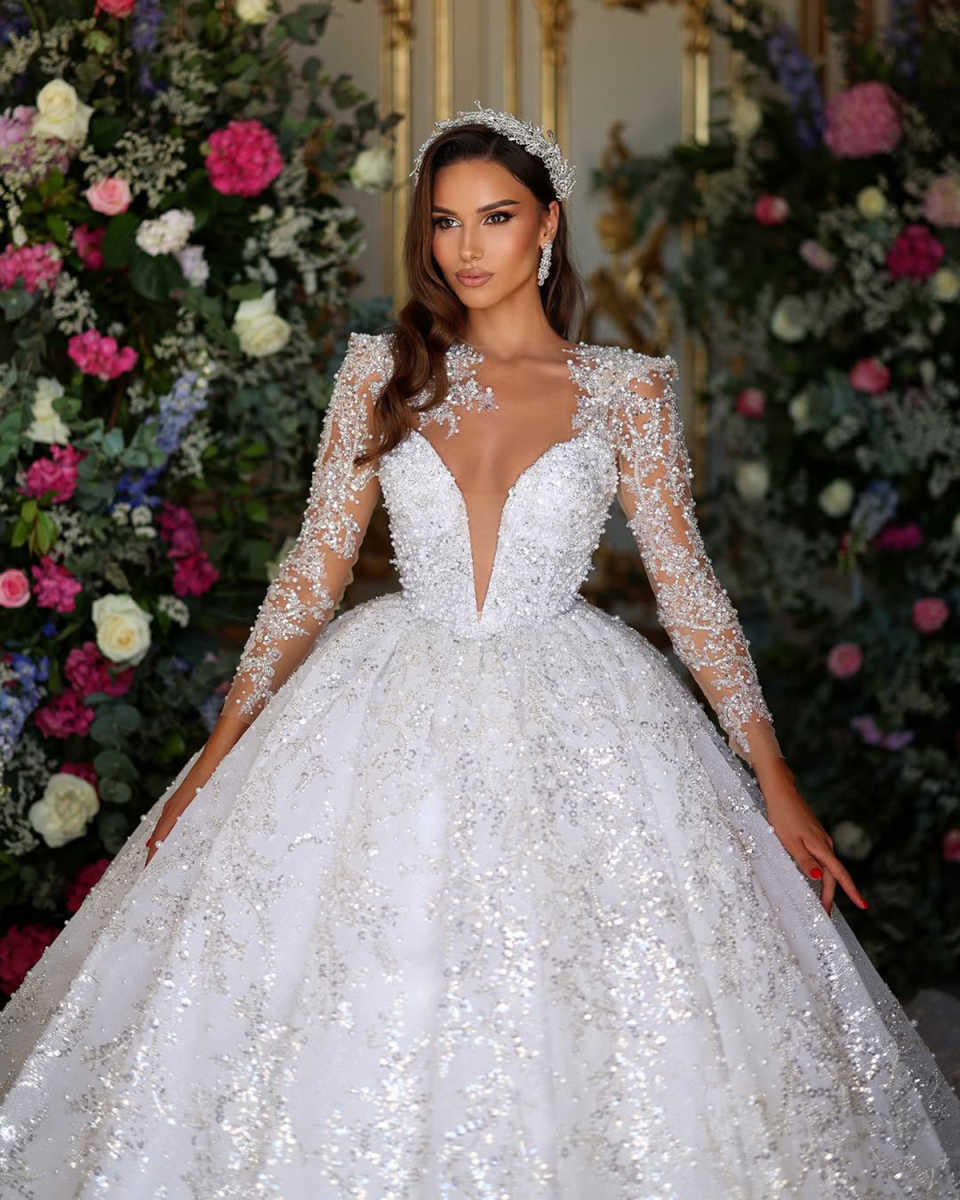 Elegant Women Wedding Sheer Neck Long Sleeves Bridal Gowns Sequins Beaded Sweep Train Dress Custom Made