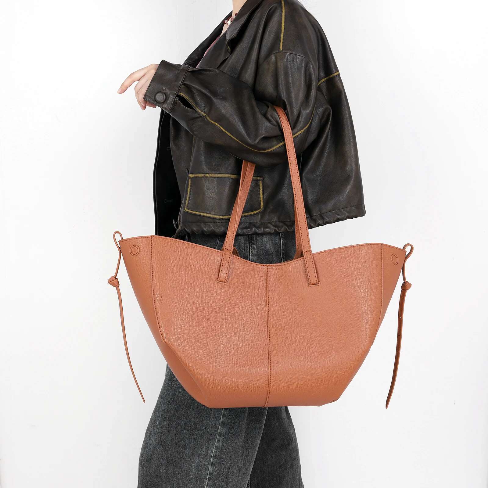 Designer bag Fashion Tote With Top Handle PU Solid Large Capacity Crescent Travel Shopping Ladies Handbag Shoulder Bag