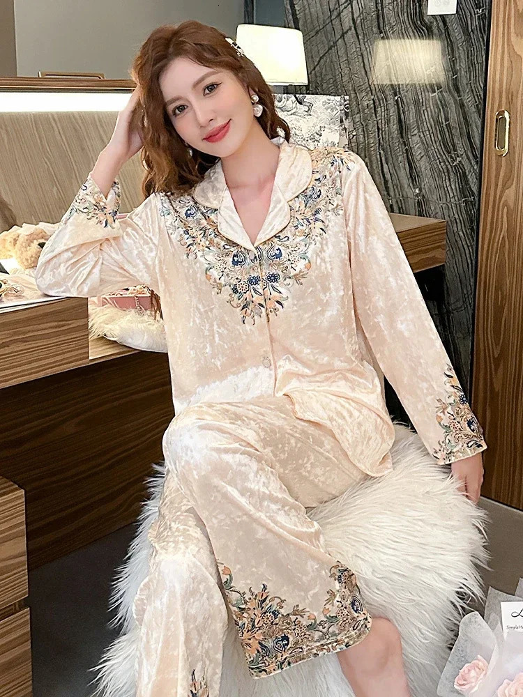 Spring Autumn Pajamas Womens Korean-Style Lapel Golden Velvet Top With Pants For Outer Wear Home Clothes 250321