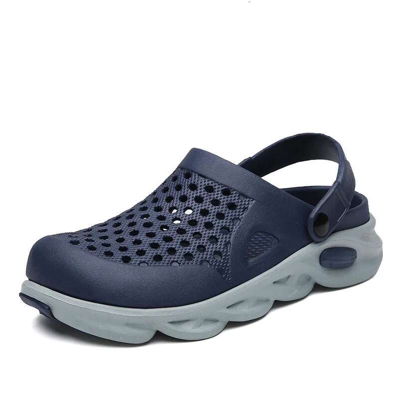 2024 Clogs Casual Summer Slipper Leisure Flip Ps Men Sandals Light Beach Shoes Sport Atos For Male