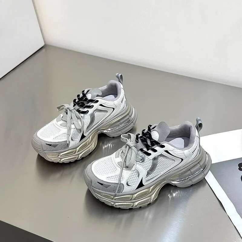 2025 Autumn High-grade Two-color Shoelaces Thick Sole Lightweight Casual Heightening Women's Shoes Sneakers Women