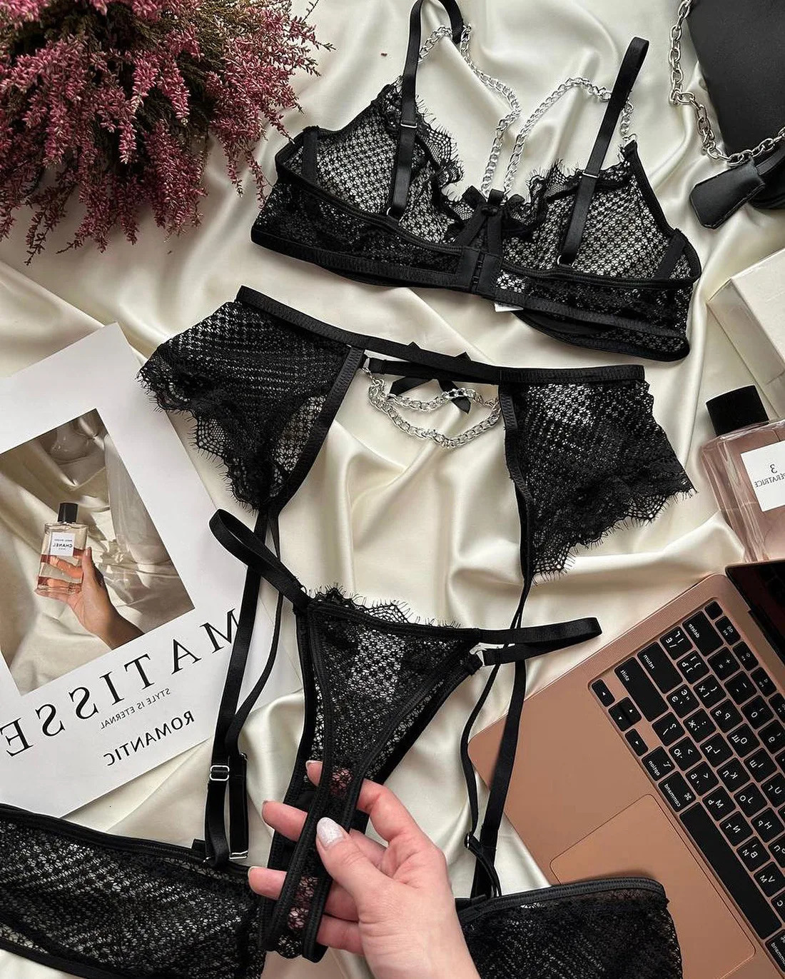 Lingerie Underwear Bras Sets Lace Garter Lingerie Women Intimates Underwire Bra And Panty Thongs Ladies Underwear Set 250320