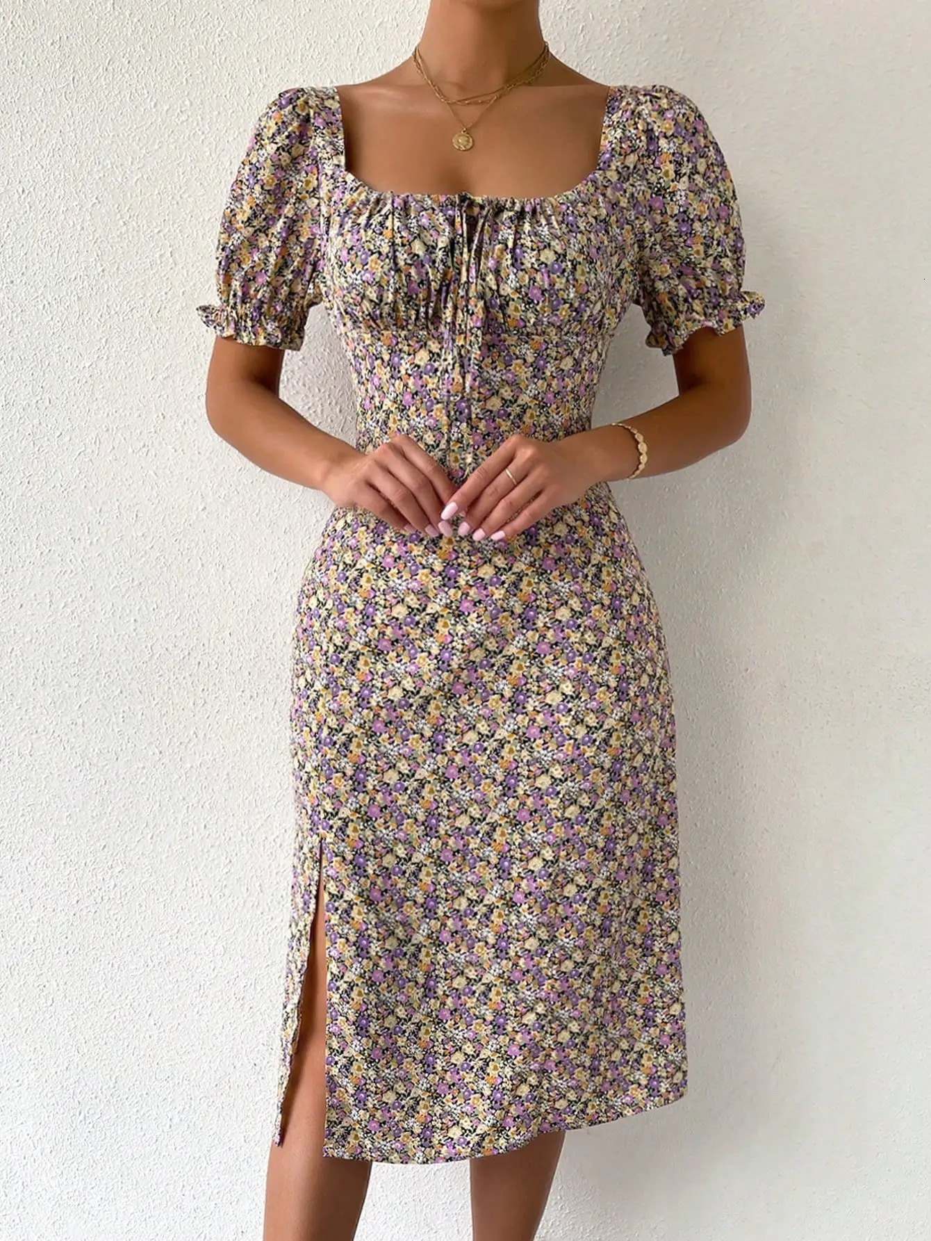 Elegant and fashionable womens clothing ordinary collar short sleeved full body printed pleated and sexy womens clothing 250317