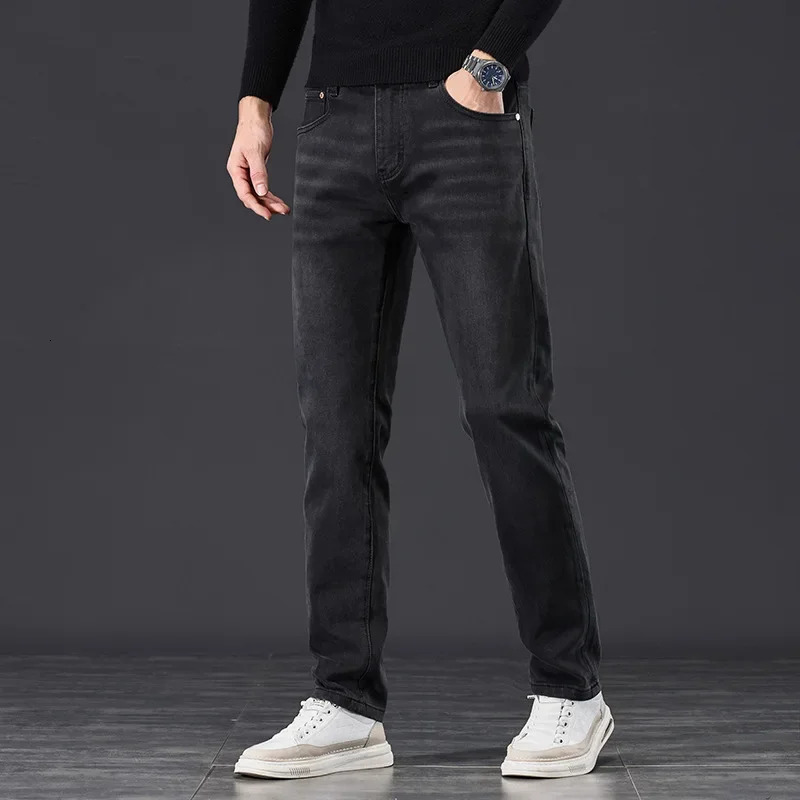Mens business European slim straight leg jeans soft brushed wearing a casual appearance high stretch denim Trouser y250320