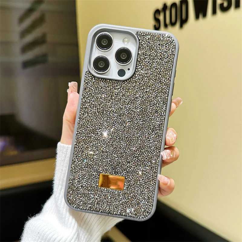 Luxury Diamond Phone Case for iPhone 15 14 Plus 16 Pro 13 12 Pro Max Shiny Diamond Anti Shock Back Cover Protective Case O250321
