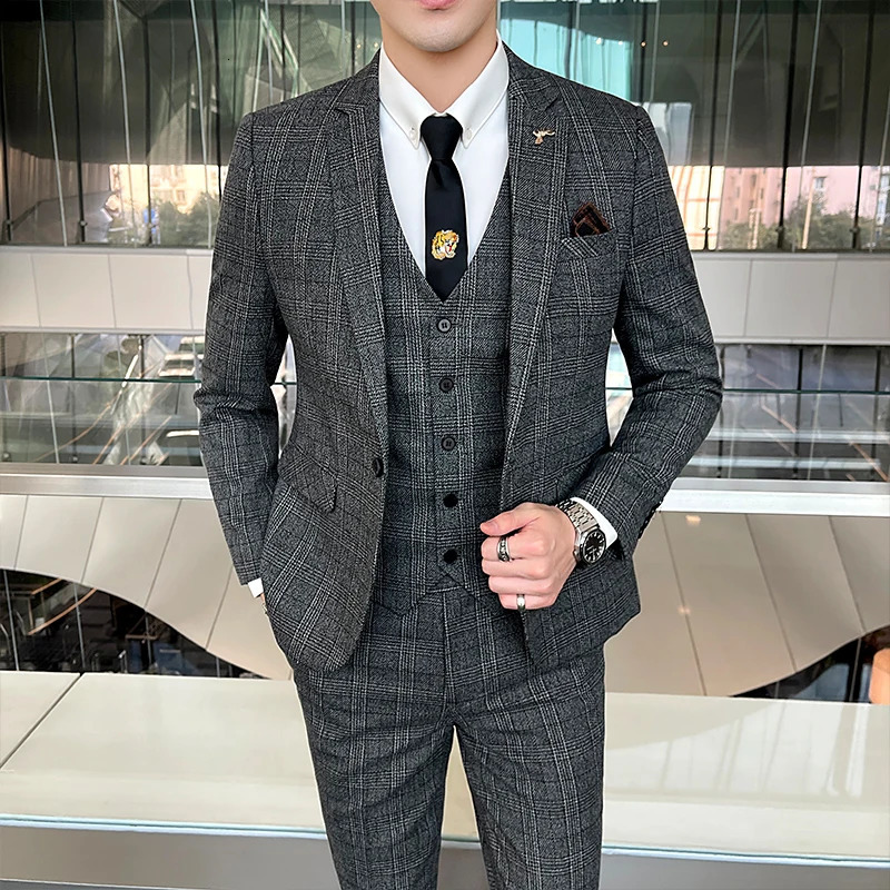 Explosive Singlebreasted Business Wedding Man Suit British Style Threepiece Individual Comfortable Male Clothing 250311
