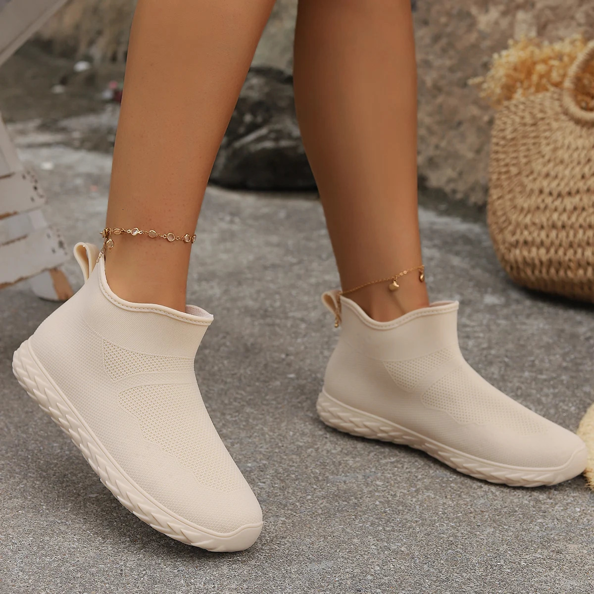 Womens Four Seasons Solid Color PVC Water Shoes Fashion Casual Flat Low Rain Boots Daily Outside To Wear Rain Shoes 250317