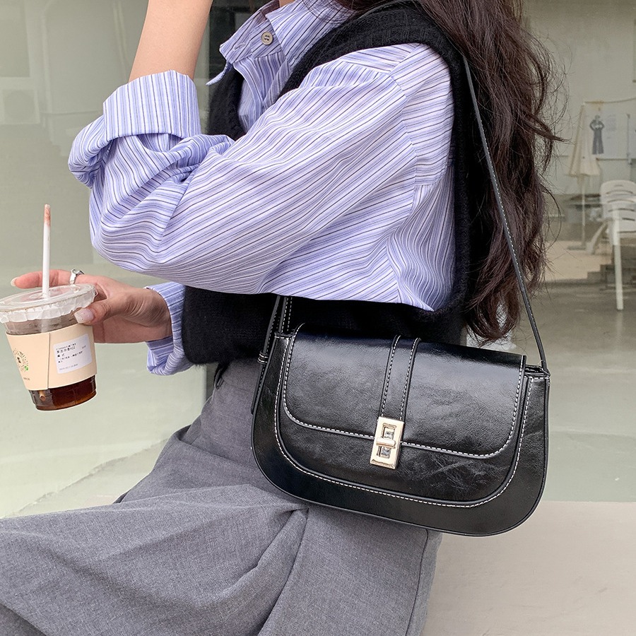 Chic Female Commuter Shoulder Bag - Durable PU Material, Perfect for Office Travel