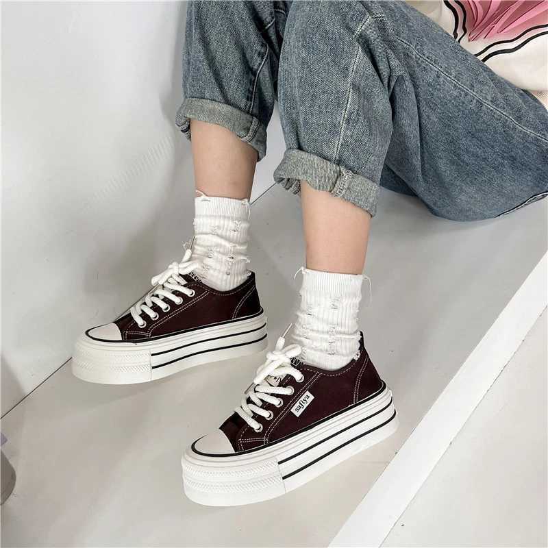 Autumn Shoes Round toe Fem Shoes Wen Clogs Platform Casual Sports Shoes All Match Shallow Mouth Black Dress Zapatos De jer Y250320