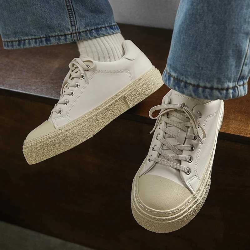 Mens Vcani shoes spring and summer fashion trends casual sports shoes outdoor flat tennis shoes student board shoes Y250320