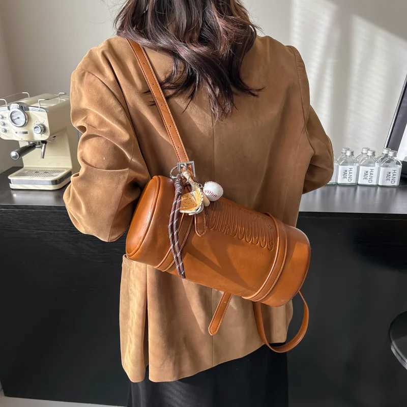 Womens Multi functional Cylindrical Shoulder Bag 2024 Winter Latest Designer Handbag Luxury Cross Body Bag Y250319