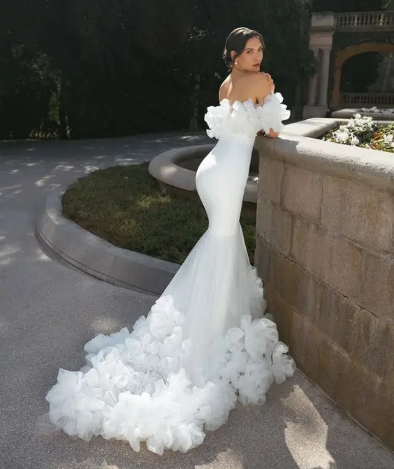 Elegant Flowers Off Shoulder Mermaid Wedding Dresses Satin Long Bridal Gown Court Train White Romantic Floral Bride Dress 2025