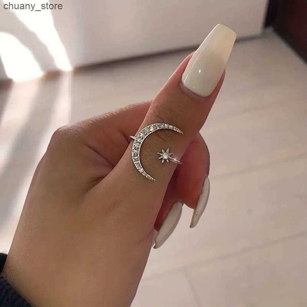 Solitaire Ring Hot Crescent Fashion Star Moon Simple Open End Ring z250321