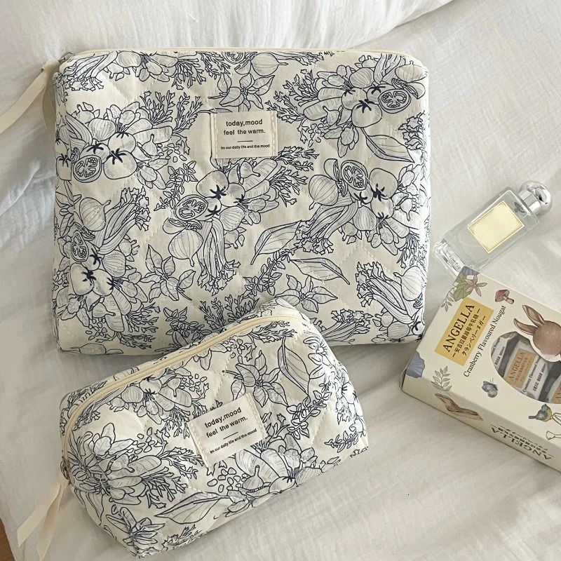 The Jungle Series Zipper Cosmetic Travel Organizer Female Handbag Toiletry Pouch Vintage Flower Quilting Women Makeup Bag 250320