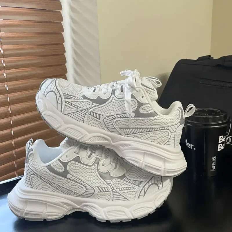 Men Women Casual 2025 New Design Women's Vulcanized Retro Sports Shoes Man Unisex Fashion Chunky Sneakers Female