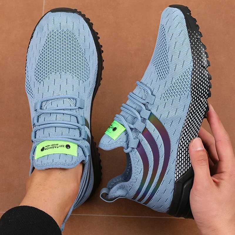 Mens Summer Casual Sports Shoes 2025 New Trend Flat Shoes Anti slip Sole Mesh Breathable Removable Track and Field Shoes Y250320