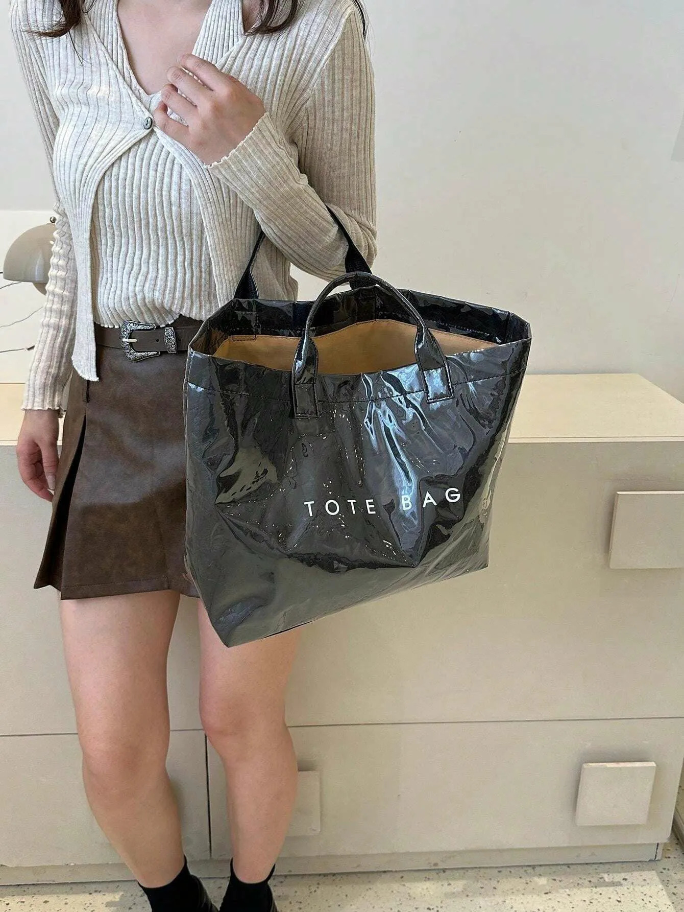 Neutral style retro casual street handbag smallest creative highquality transparent PVC waterproof shopping bag ll 250317