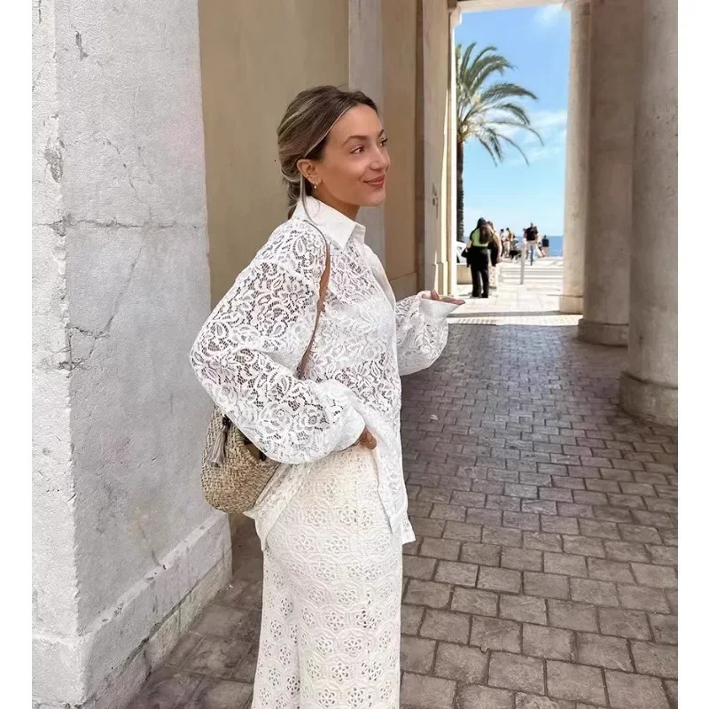 Summer French Style Lace Loose white shirt for women Hollow Out Fittings Shirt 250320