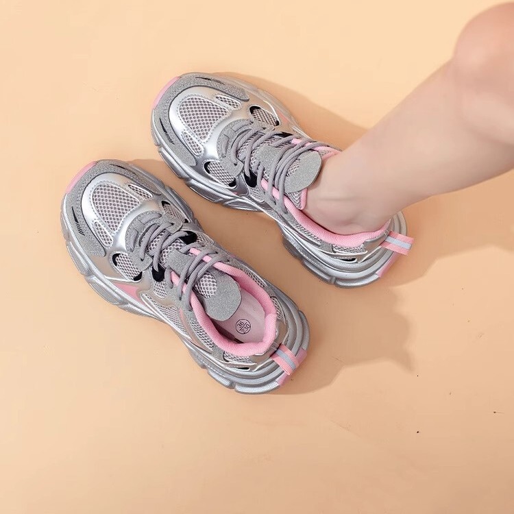 2025 New Fashionable Thick Bottom Pink Dad and Women's Autumn Lightweight Designer Fashion Sports and Leisure Running Shoes