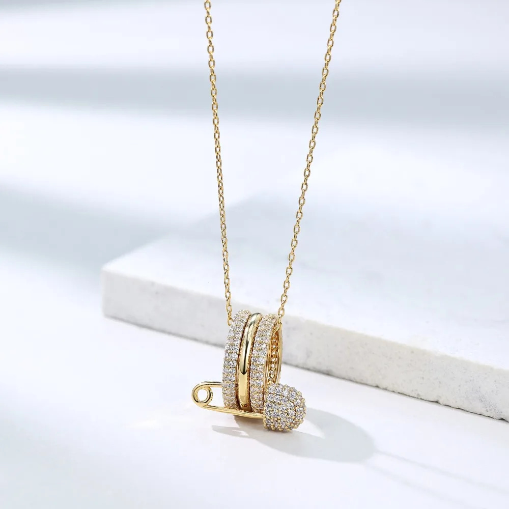 Safety Pin Necklace For Women Sparkling Simple Pendant Necklace Trendy Cute Jewelry Gift 250313