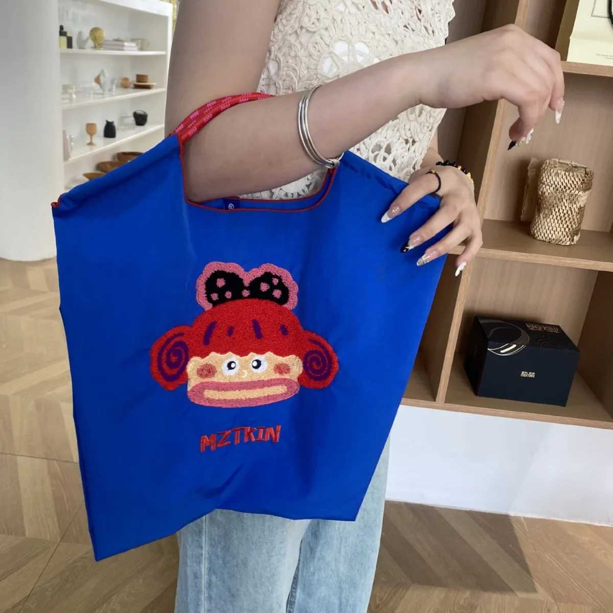 Cartoon Embroidery Ecological Large Bag Designer Womens Handbag Nylon Drstring Shoulder Bag Cute Large Shopping Bag New Y250320