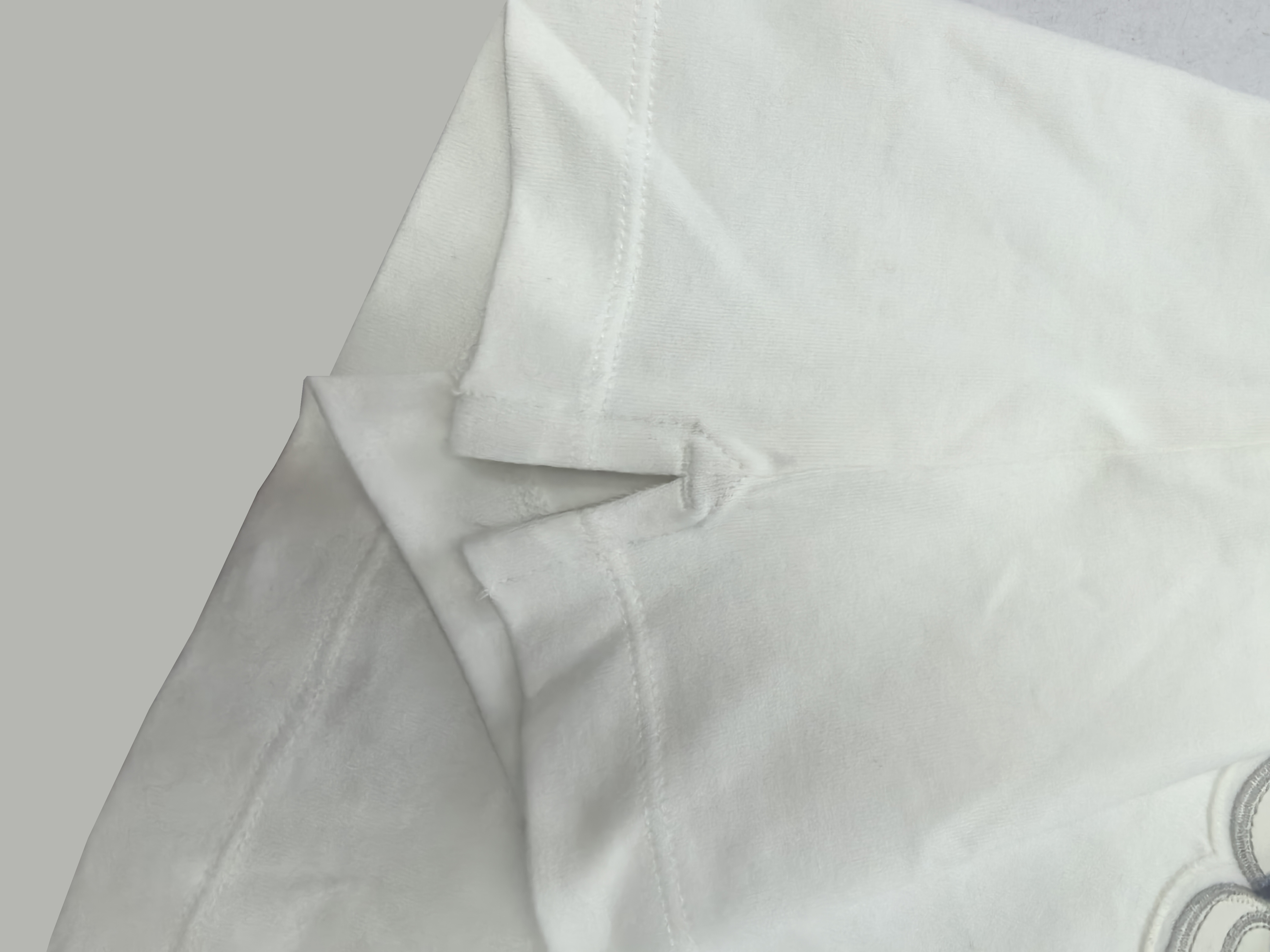 Classic Full-Cotton Crew Neck Tee - Durable and Versatile Wear