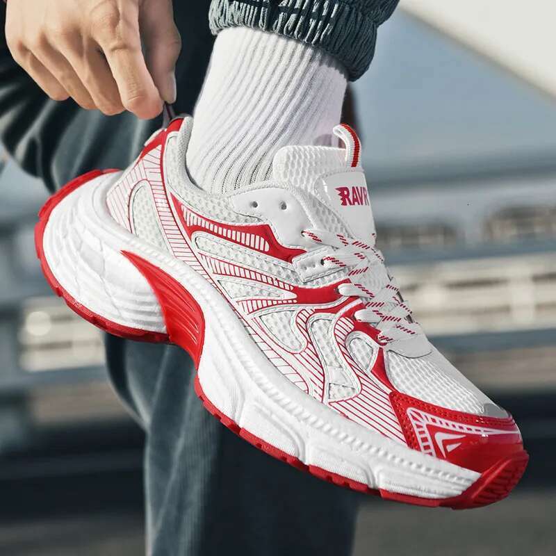 2025 New Men's Running Breathable Mesh Lightweight Cushioned Athletic Sneakers for Jogging Gym Training Platform Shoes