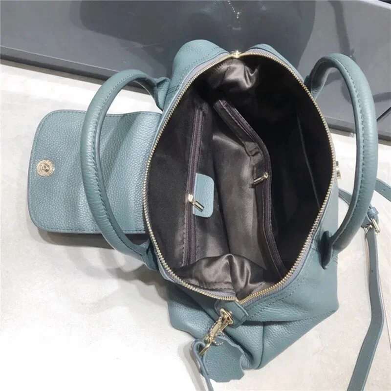 Genuine Women's Retro Shoulder Bags 2023 New Soft Leather Totes Ladies Crossbody Bag High Quality Classic Handbags Black