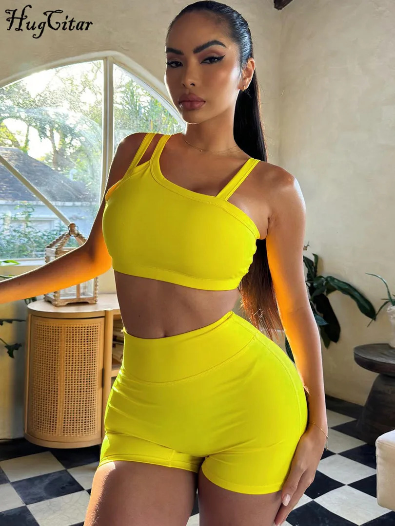Hugcitar Summer Fashion 2-piece set solid belt backless sexy crop vest top drag shorts ultra-thin womens vacation workwear 250318