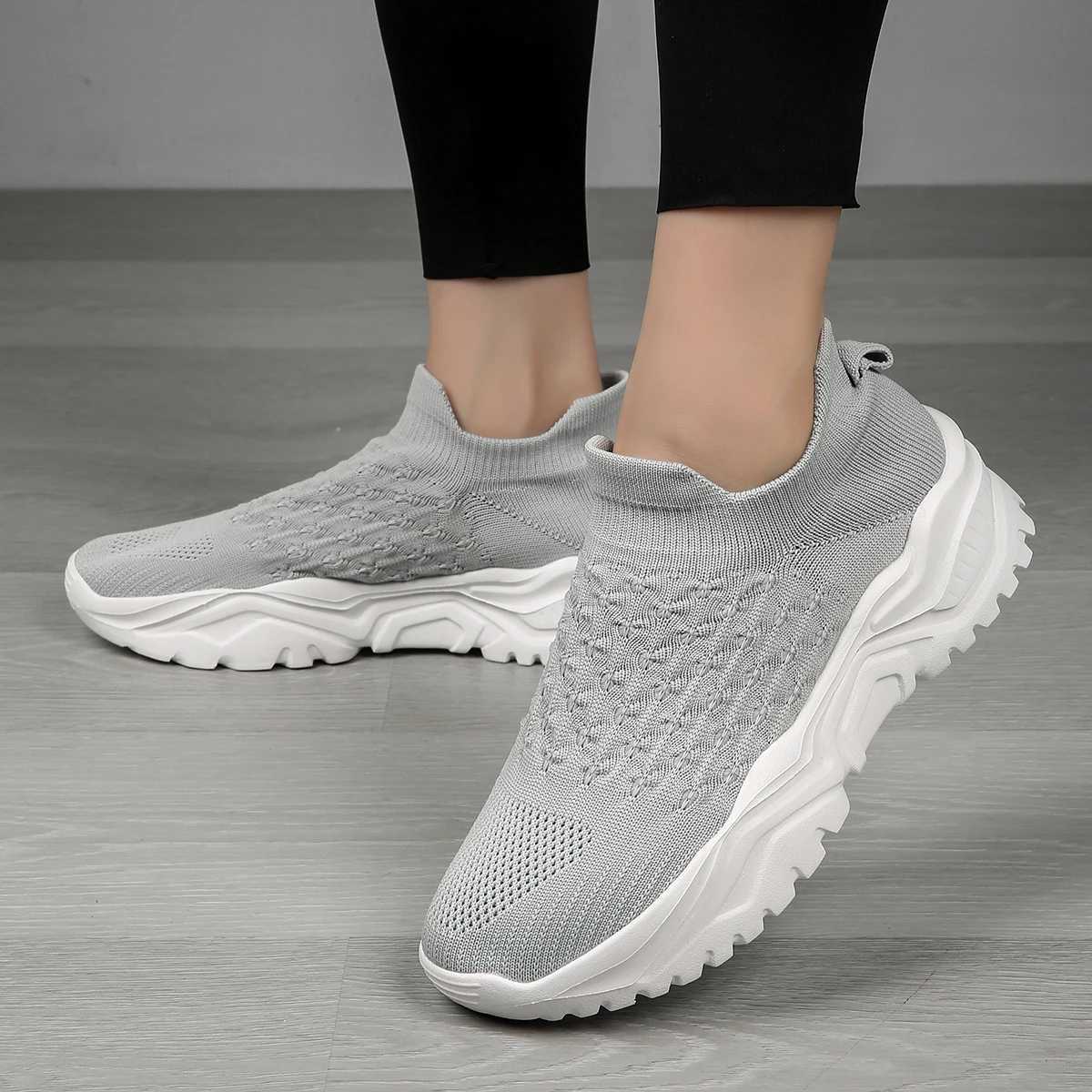 Warm casual sports shoes light sports shoes warm white outdoor breathable mesh black running shoes sports jogging tennis shoes Y250320