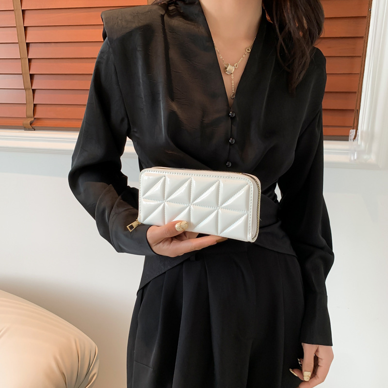 2025S Trend Designer Personalized Casual Women S Spring New Multifunctional Wallet Simple And Beautiful Design Solid Color Handbag