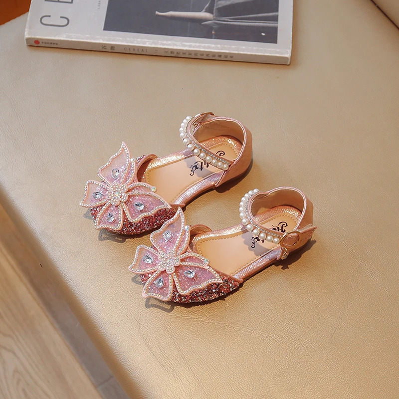 Kids Girls Princess Sandals Butterfly Pearls Summer Dancing Shoes Children Shiny Glitters Flat Soles 250304