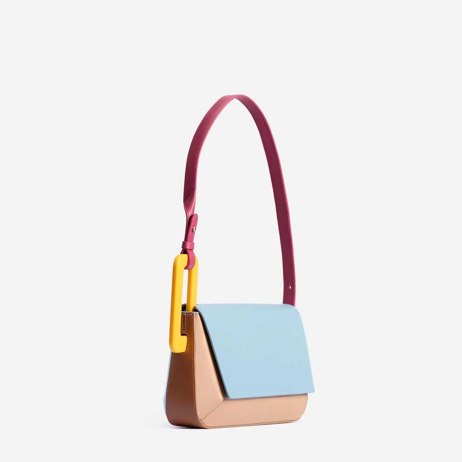 Trendsetting Multicolored Women's Crossbody Bag Modern and Fashionable Carryall