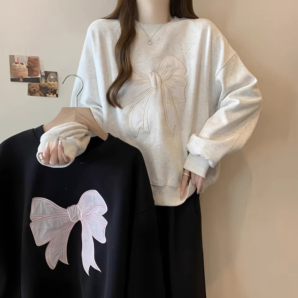 SpringSummer Womens Long Sleeve Elegant Retro Cream Hoodie Loose Korean Embroidered Tshirt with Butterfly Pattern 250312