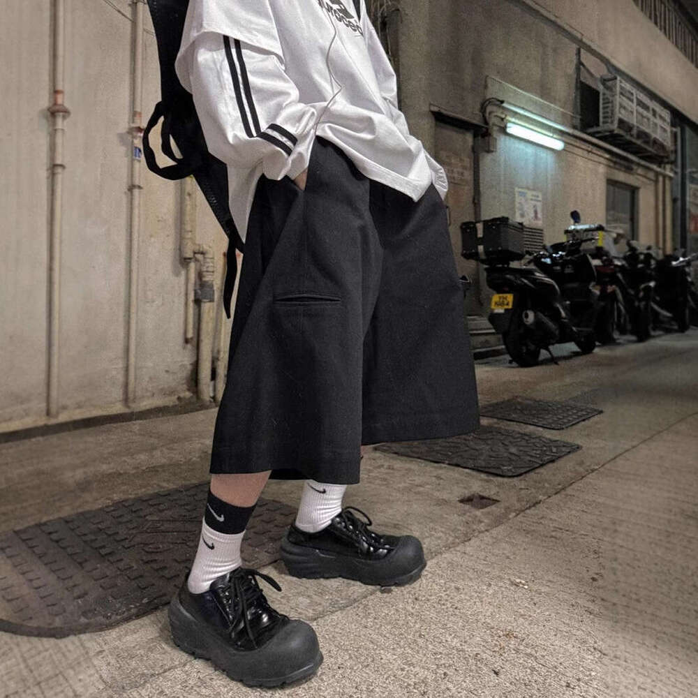 American street Harajuku loose wide leg sports casual shorts men and women, cropped pants for summer