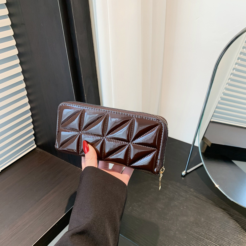 2025S Trend Designer Personalized Casual Women S Spring New Multifunctional Wallet Simple And Beautiful Design Solid Color Handbag