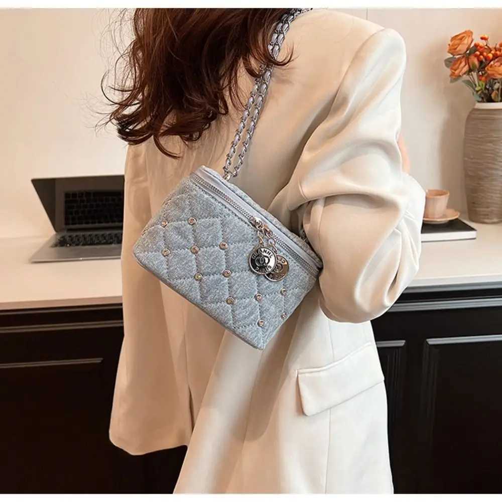 Foldable chain cross shaped bag denim bucket bag flat bottom bagT250321