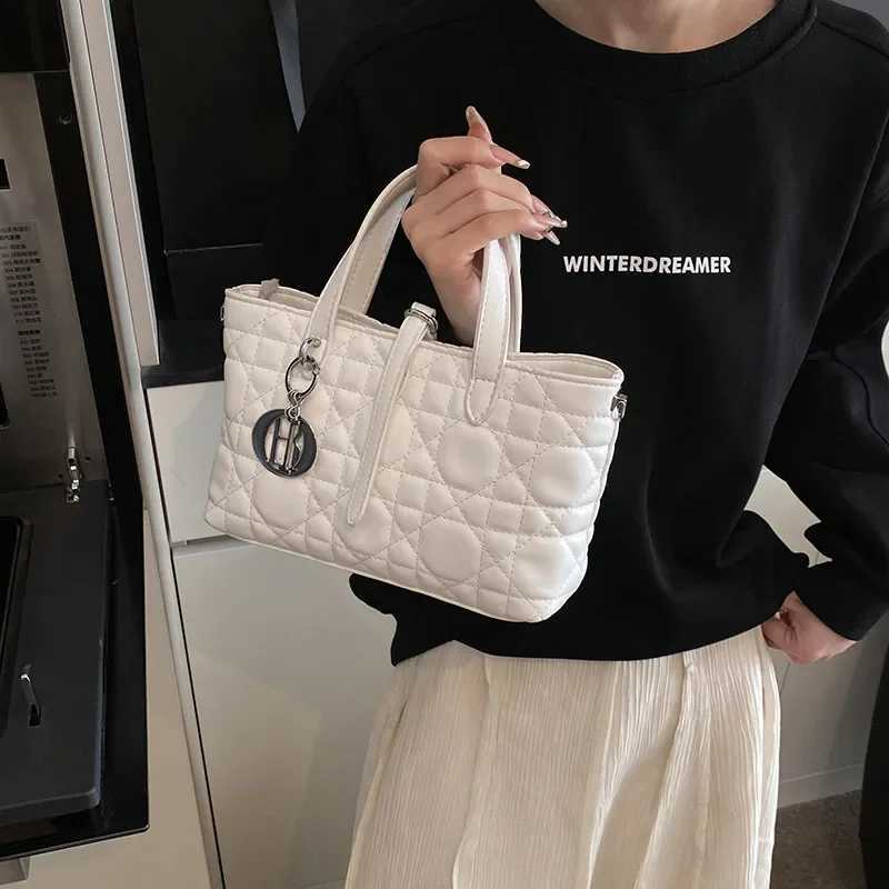 Messager Crossbody Bag Leather Shoulder Bag Women Ladies Popular Luxury Designer Classic Elegant Y250319