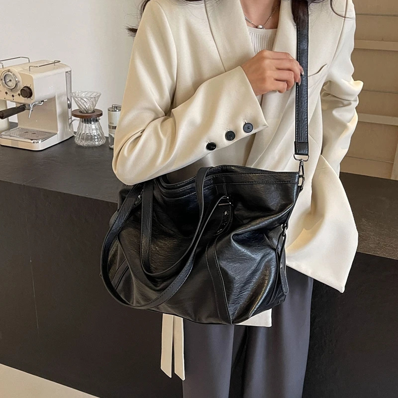 MOODS Womens Large Size Handbag Soft PU Leather Solid Color Capacity Shopping Bag Shoulder Cross High Quality 250320