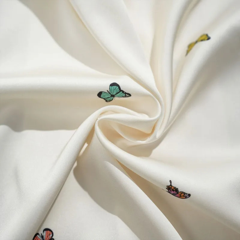 Fashionable and three piece ice silk sleepwear womens short sleeved set printed with small butterfly summer thin sleepwear set 250321