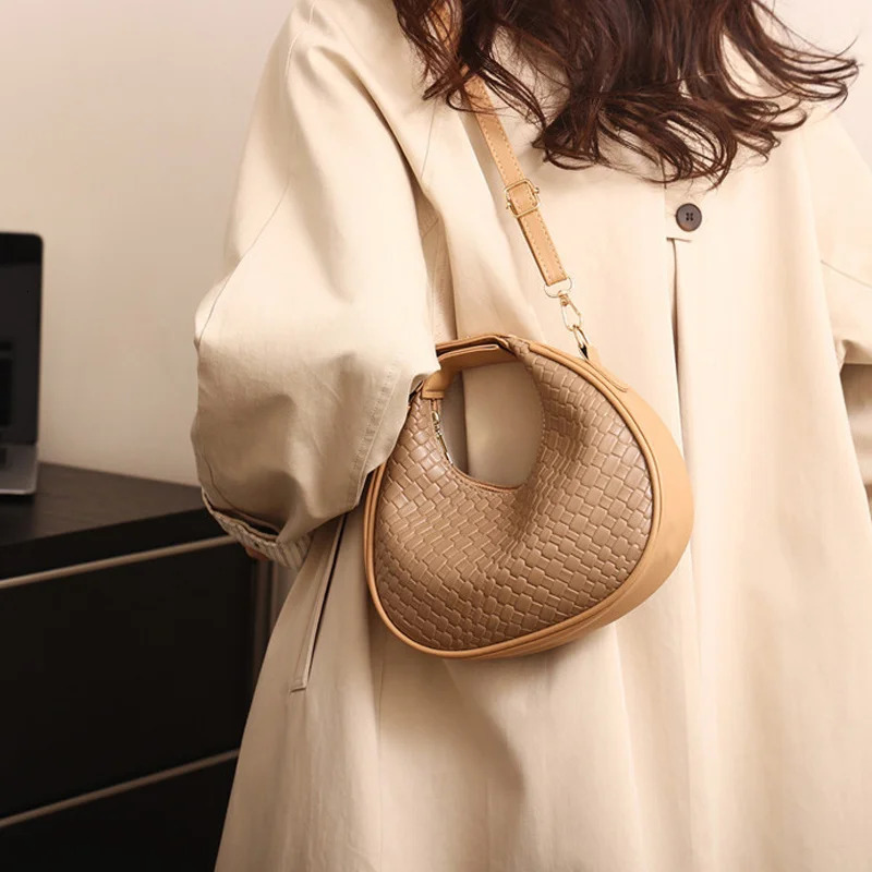 PU Leather Shoulder Bag Fashion Solid Color Lattice Crossbody Small Ladies Trend Handbags 250317