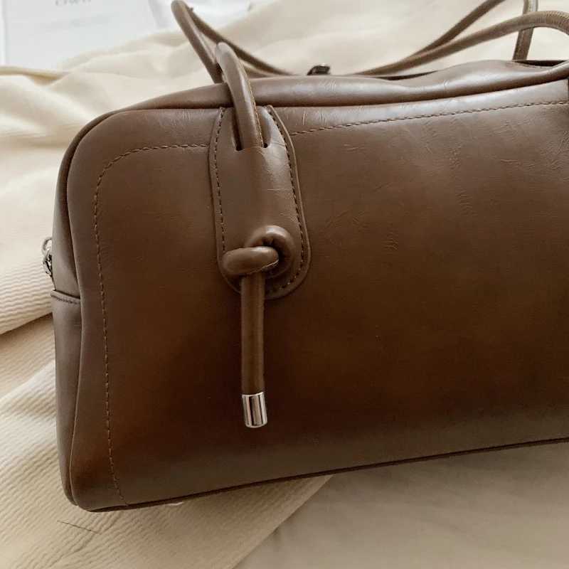 MOODS Retro Shoulder Bags For Women Solid Color Large Capacity Mini Boston Bag Vintage Commute Shopper Totes 2024 Latest Handbag Y250320